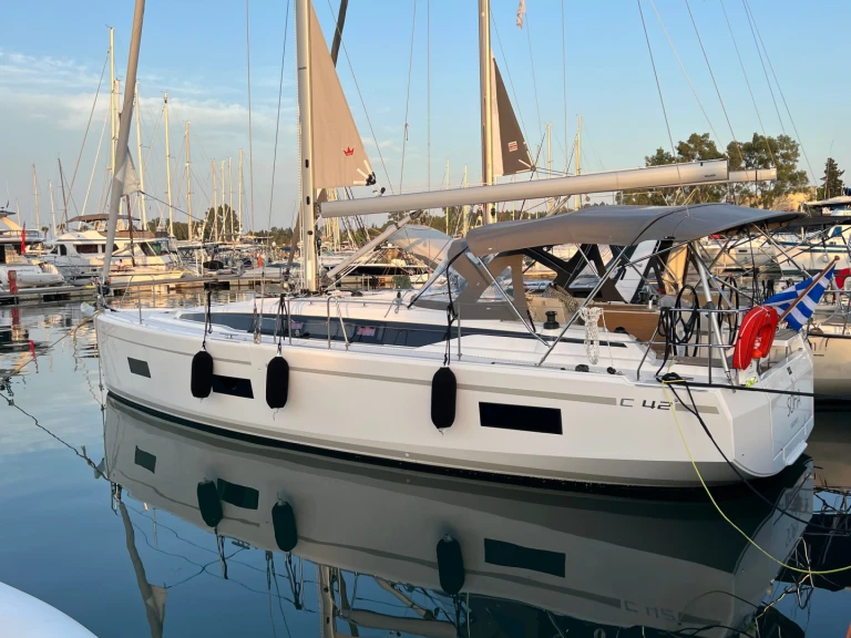Bavaria Bavaria C42 /3cab między profesjonalistami a osobami prywatnymi w Gouvia
