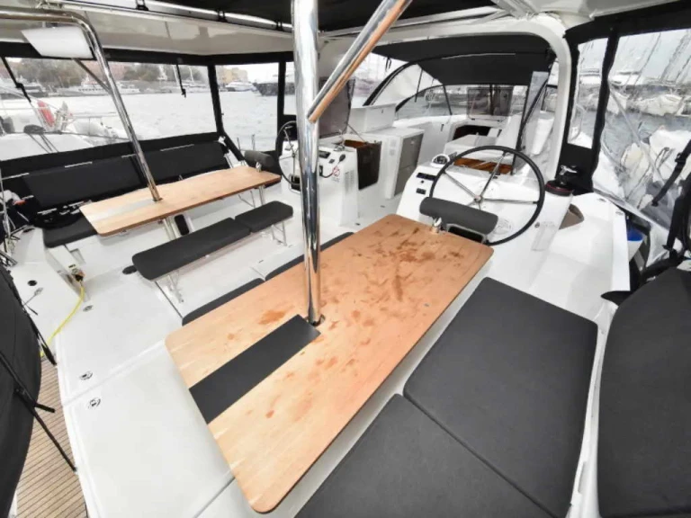 Wynajem łodzi Bormes-les-Mimosas tanio Sun Loft 47 /7cab