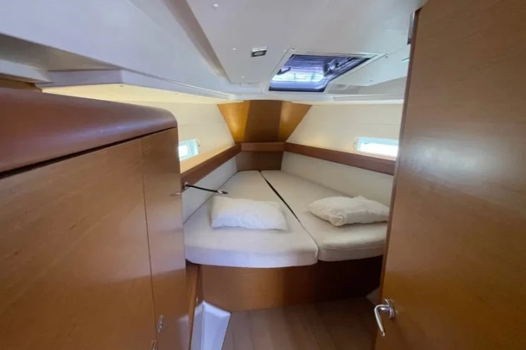 Wynajem łodzi Jeanneau Sun Odyssey 419 /3cab w Paros (wyspa) na SamBoat 