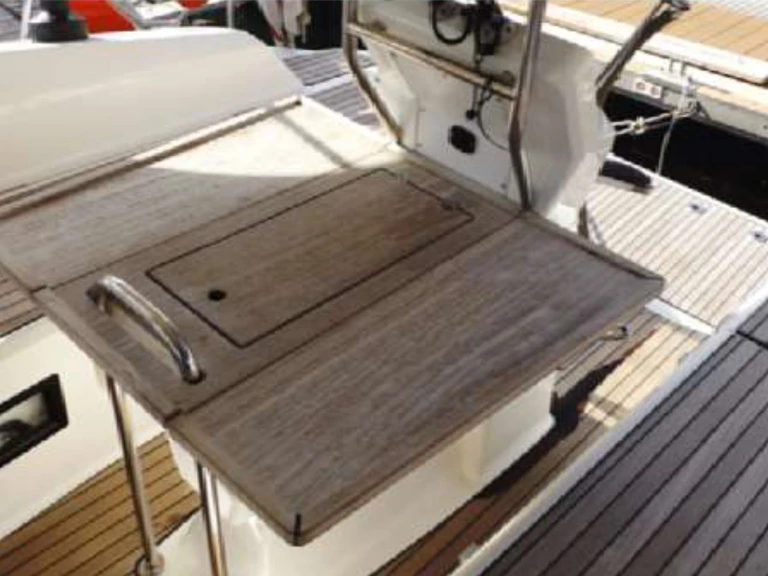 Wynajem łodzi Bavaria Bavaria Cruiser 36 /3cab w Kalkara na SamBoat 