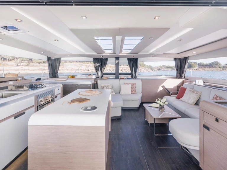 Wynajmij Katamaran z lub bez skippera Fountaine Pajot w Nea Peramos
