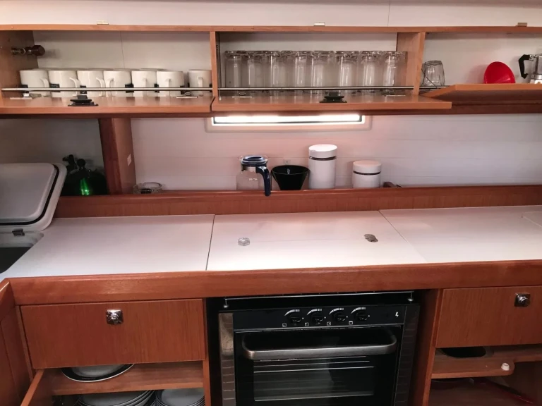 Wynajem łodzi Alimos tanio Bavaria Cruiser 51 /5cab