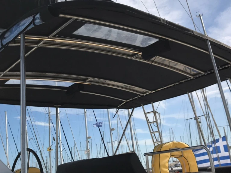 Wynajem w Alimos- Lagoon Lagoon 50/6 cab na SamBoat