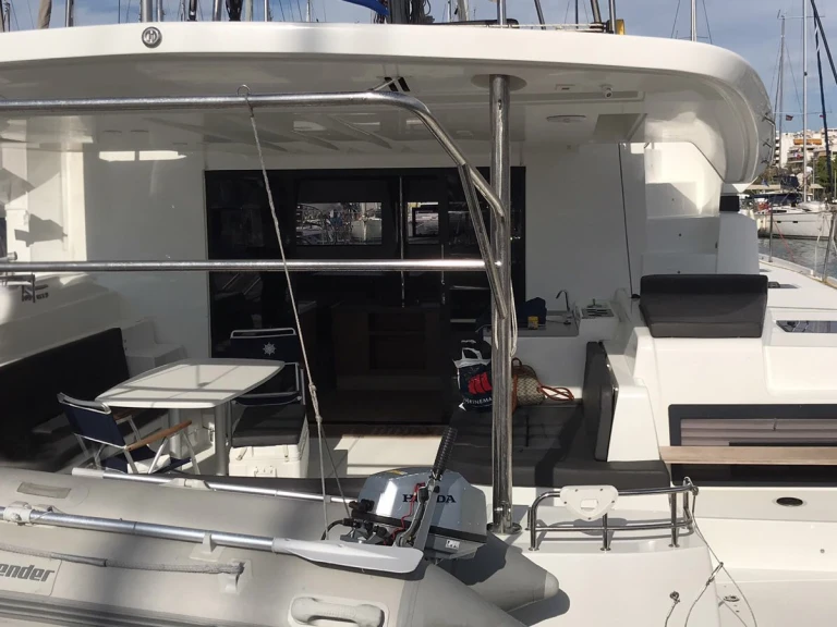 Wynajem Katamaran w Alimos - Lagoon Lagoon 50/6 cab