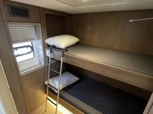 Wynajmij Bali Bali 4.8/6 cab w Alimos