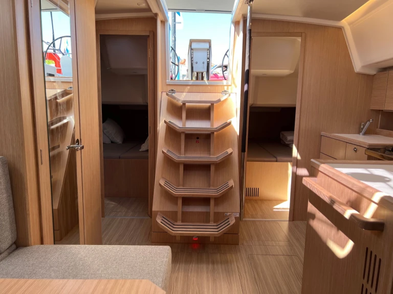 Wynajem łodzi Bavaria Bavaria C42 /3cab w Gouvia na SamBoat 