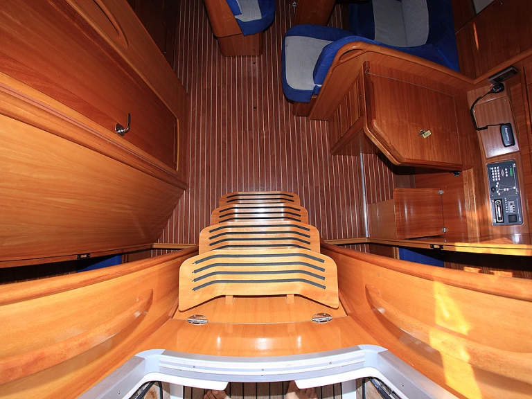 Bavaria Bavaria 40 Cruiser między profesjonalistami a osobami prywatnymi w Biograd na Moru
