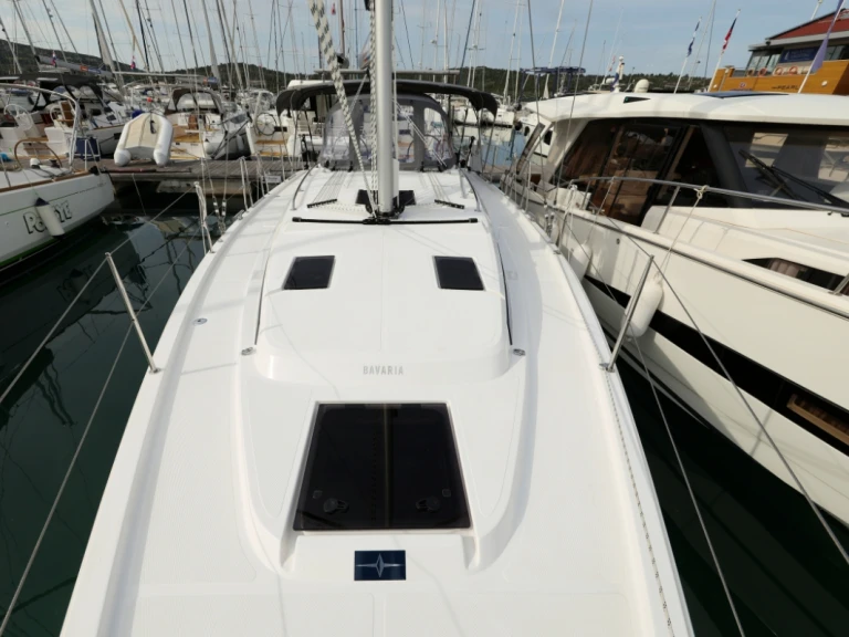 Wynajem łodzi Bavaria Bavaria C38 w Biograd na Moru na SamBoat 