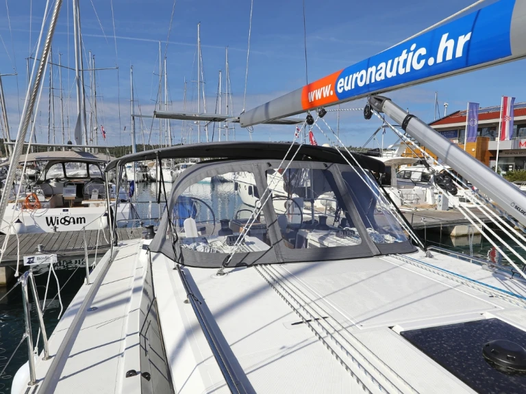 Wynajem łodzi Biograd na Moru tanio Bavaria C42