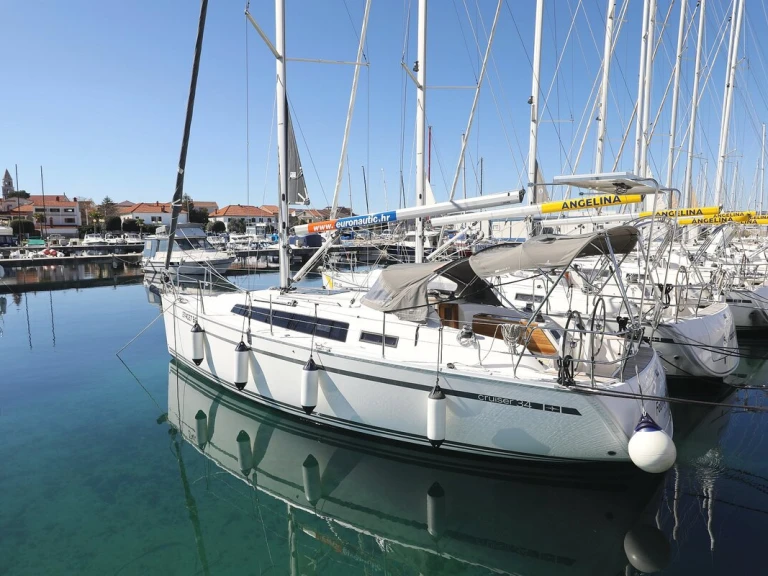 Wynajem łodzi Biograd na Moru tanio Cruiser 34