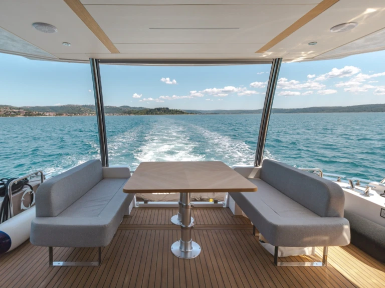Wynajem łodzi Greenline Yachts Greenline 58 Fly w Biograd na Moru na SamBoat 