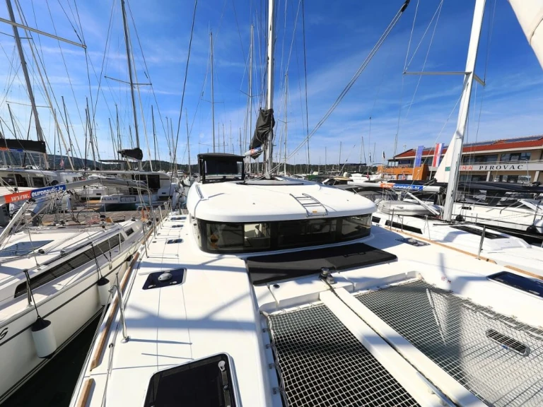 Wynajem łodzi Lagoon Lagoon 40 w Biograd na Moru na SamBoat 
