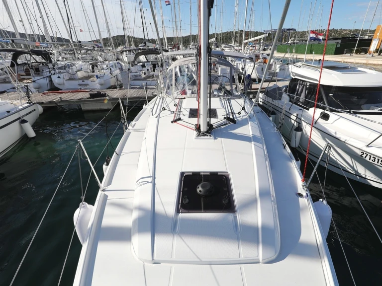 Wynajmij Żaglowiec z lub bez skippera Bénéteau w Biograd na Moru