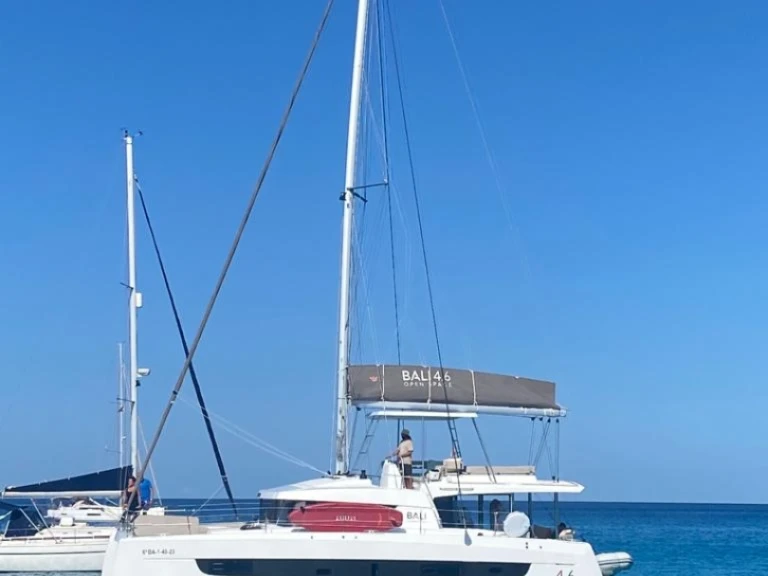 Wynajem Katamaran Bali z patentem 