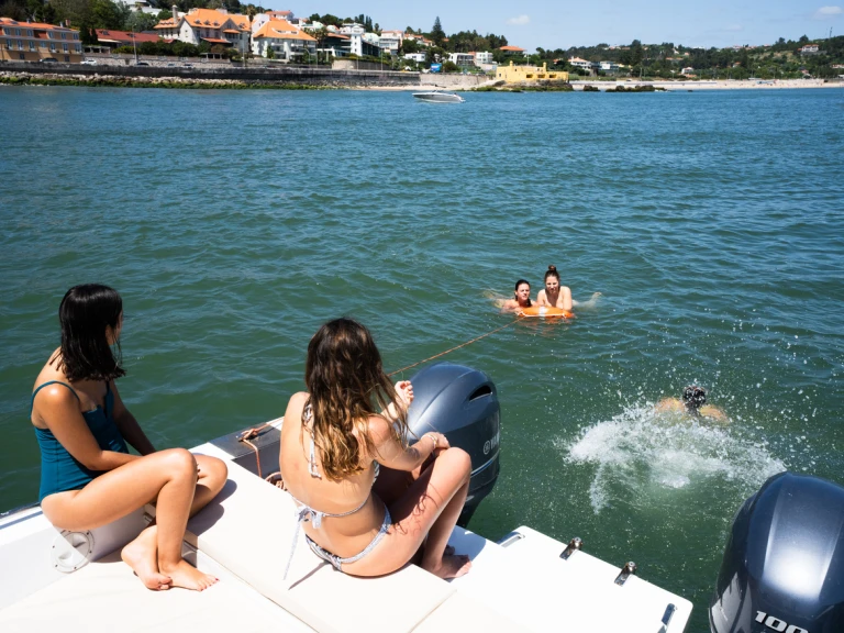 Wynajem łodzi Lizbona tanio YAMAHA 200 hp