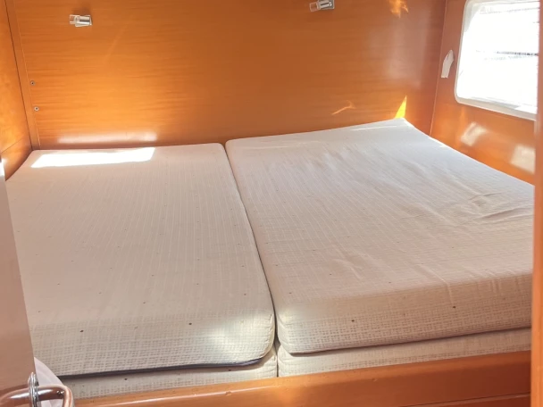 Wynajmij Katamaran z lub bez skippera Lagoon w Policoro