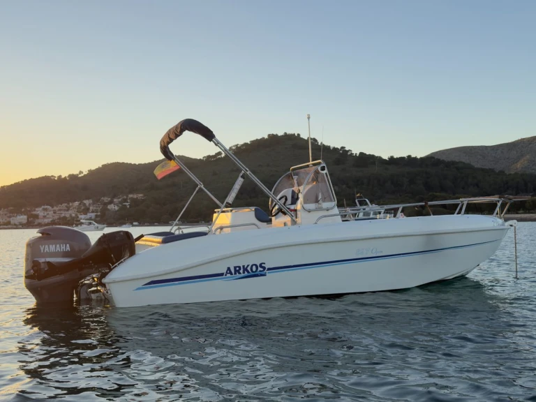 Motorówka do wynajmu w Alcudia w najlepszej cenie