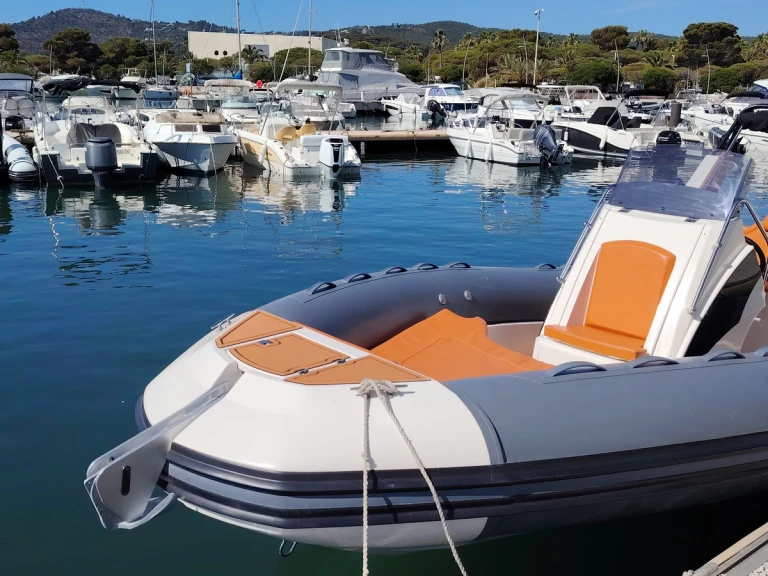 Wynajem łodzi Tiger 750 TL w Francja na SamBoat 
