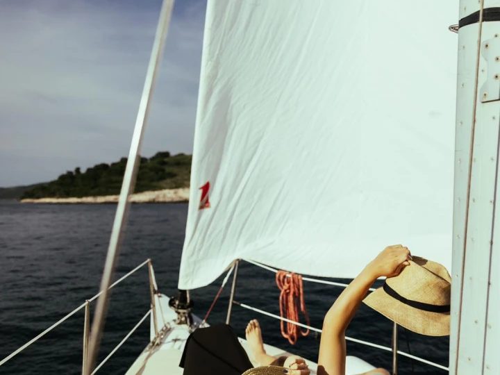 Wynajmij Jeanneau Jod 35 w Hvar