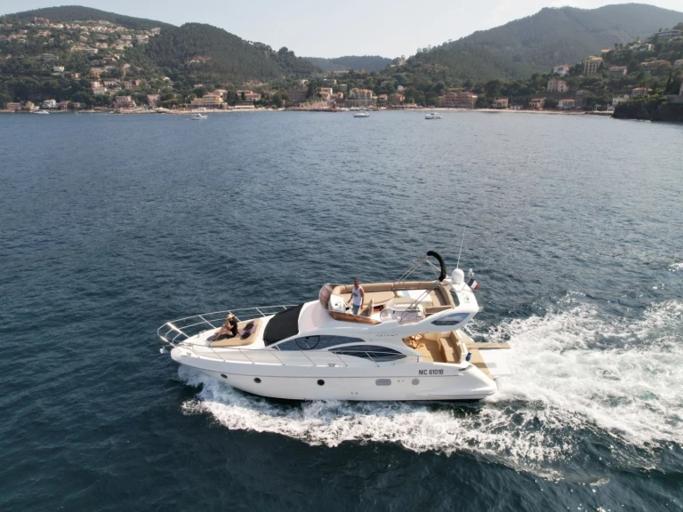 Wynajmij Azimut Azimut 43 Fly w Mandelieu-la-Napoule