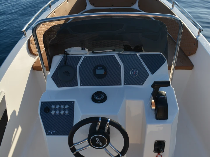 Wynajem Motorówka w Santa Margherita Ligure - Trimarchi Diamond 215