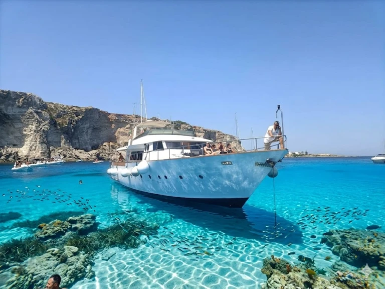 Wynajmij DeCesari Shalimar IV w Trapani