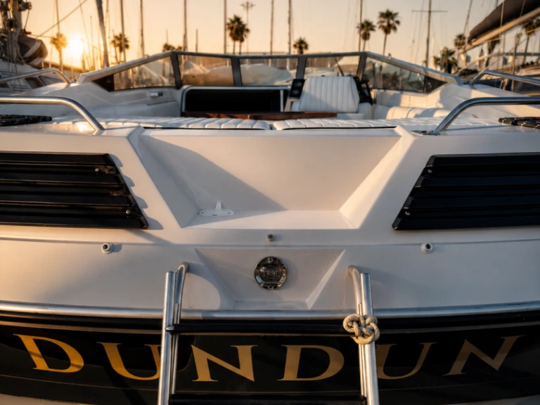 Wynajem łodzi Sunseeker Monterey 27 w Port Olímpic of Barcelona na SamBoat 