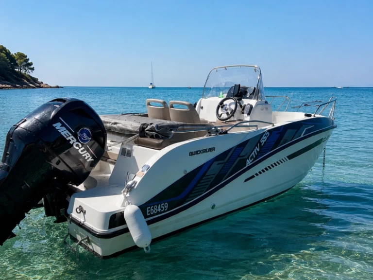 Wynajmij Quicksilver Activ 555 Open Edition Smart w Port-Camargue