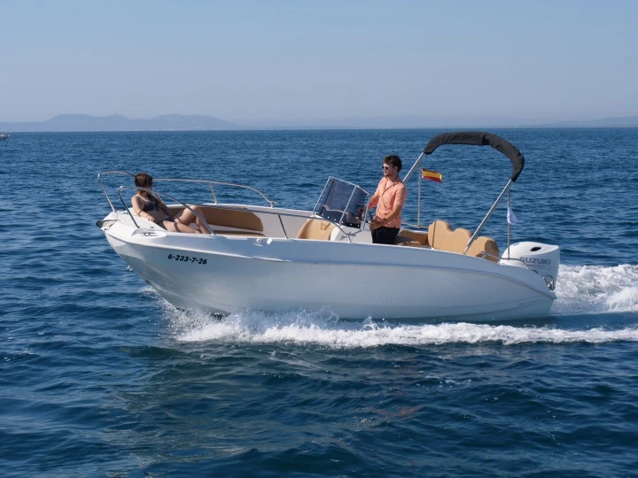 Cantiere Nautico Speedy Speedy Cayman 585 między profesjonalistami a osobami prywatnymi w Roses