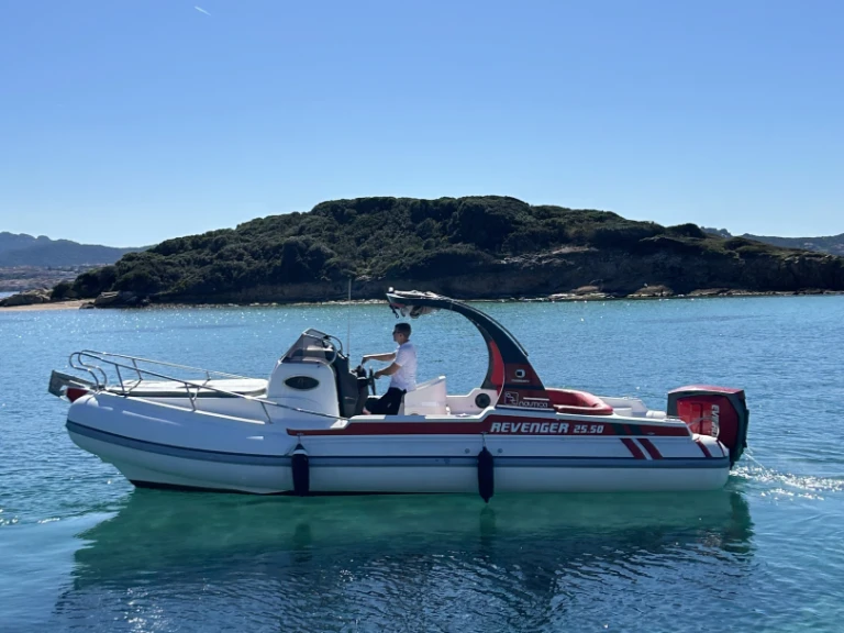 Wynajem w La Maddalena- Revenger Revenger 25.5 na SamBoat