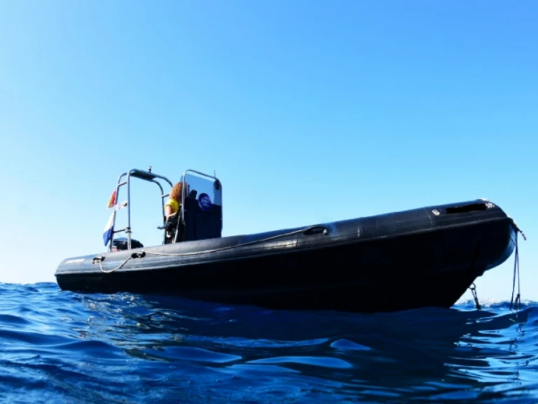Wynajmij Zodiac Explorer 640 w Las Galletas