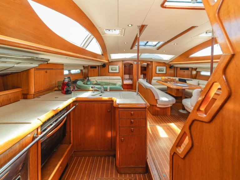 Wynajmij Jeanneau Sun Odyssey 54 DS w Antibes