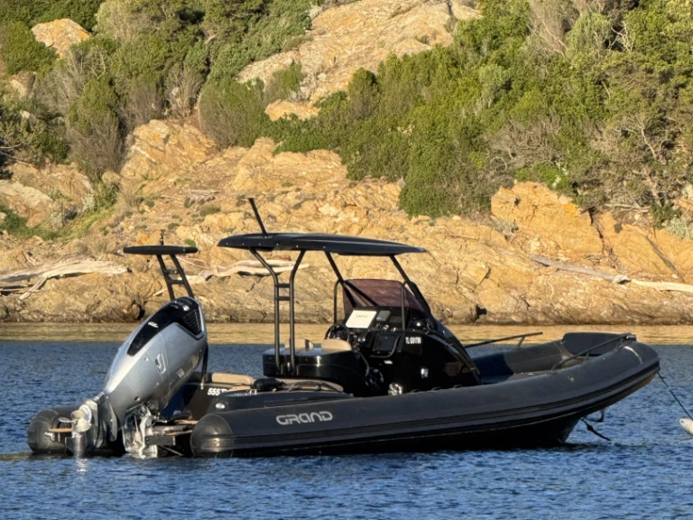 Wynajmij Grand Boats G850 w Île du Levant