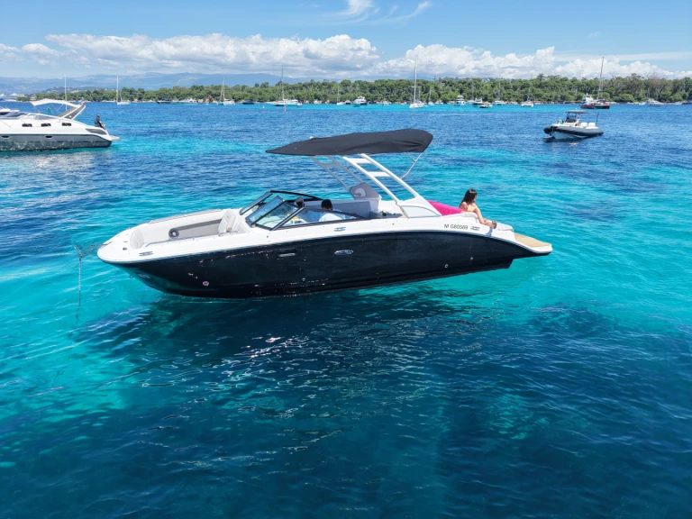 Wynajem w Port La Napoule- Sea Ray SDX 27 E na SamBoat