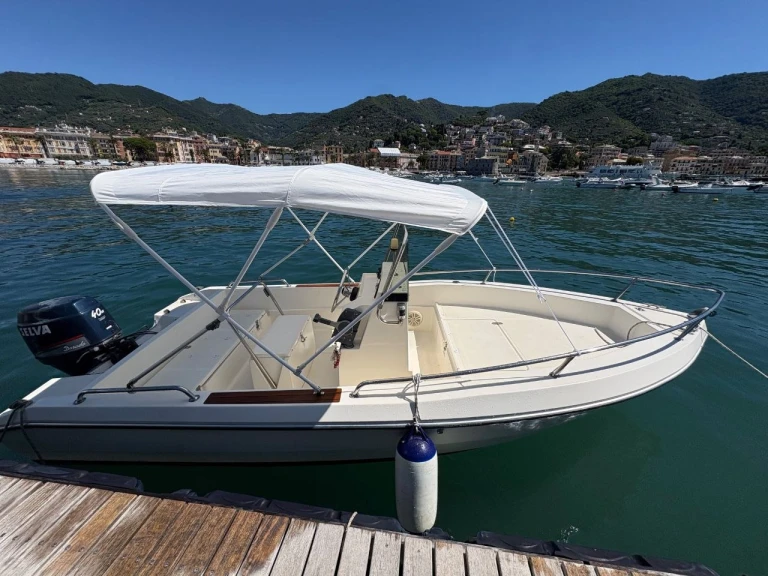 Wynajmij Capelli Cap16 w Porto Turistico Internazionale Di Rapallo
