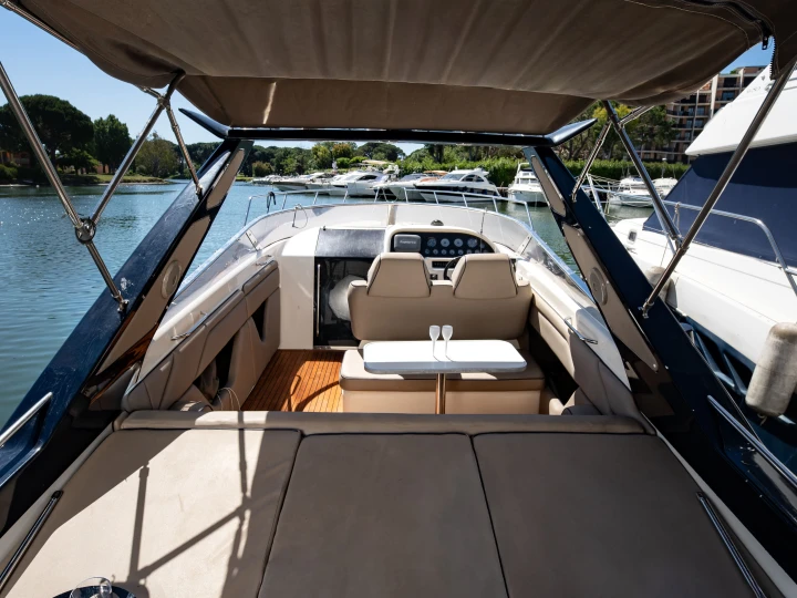 Wynajmij Sunseeker Tomahawk 37 w Cannes
