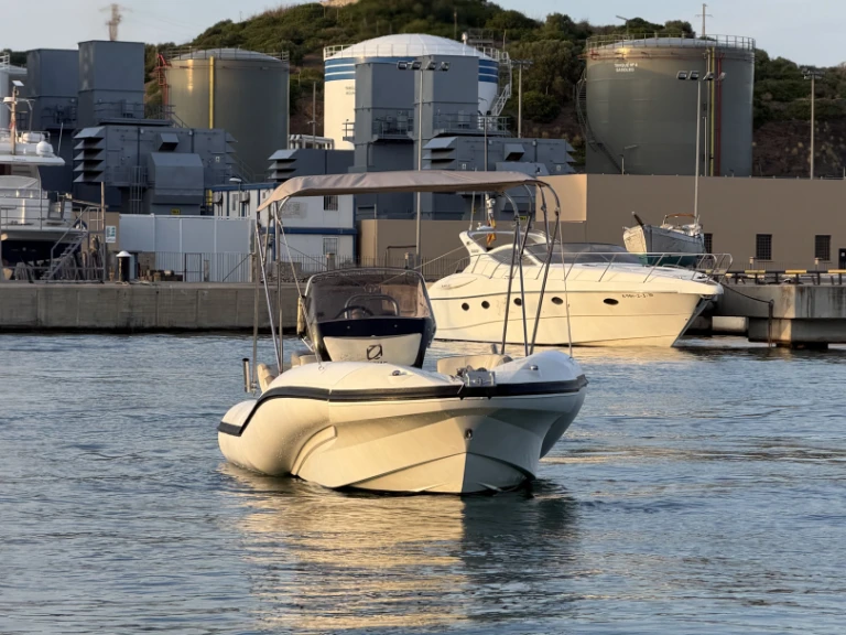 Wynajem łodzi Marina deportiva de Menorca tanio NZ= 600