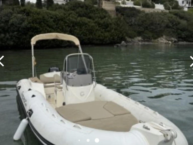 Wynajmij Łódż półsztywna z lub bez skippera Capelli w Marina deportiva de Menorca