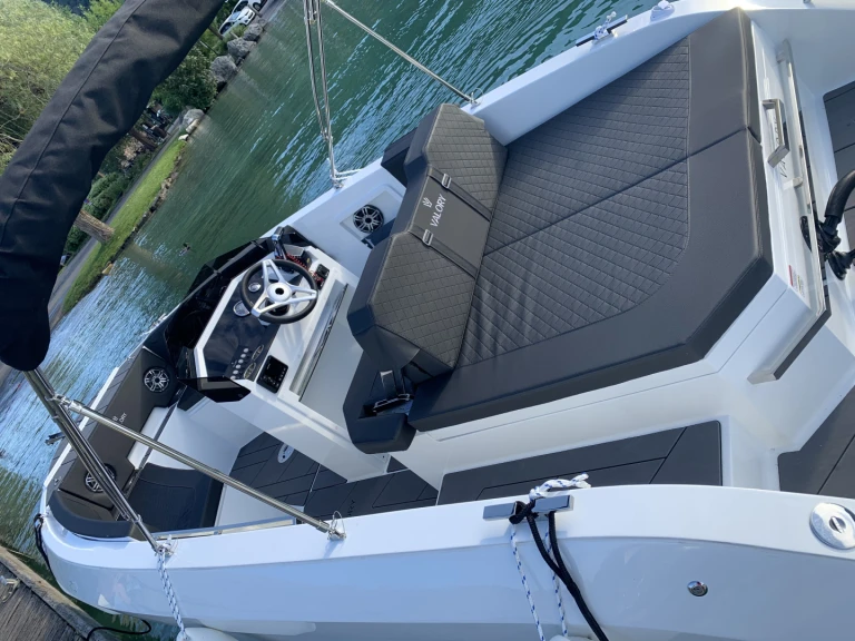 Wynajem łodzi Valory V620 w Annecy na SamBoat 