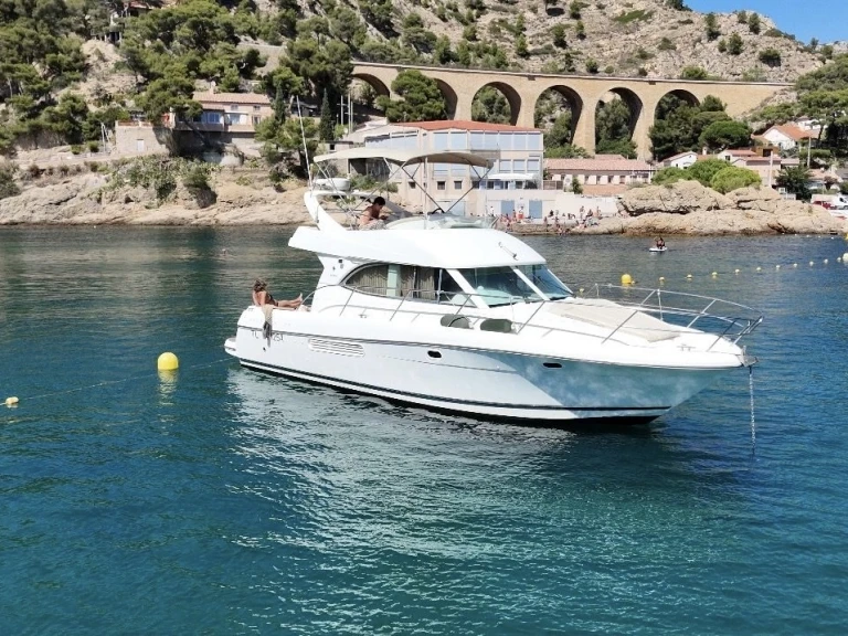 Wynajmij Jeanneau Prestige 36 w Marsylia