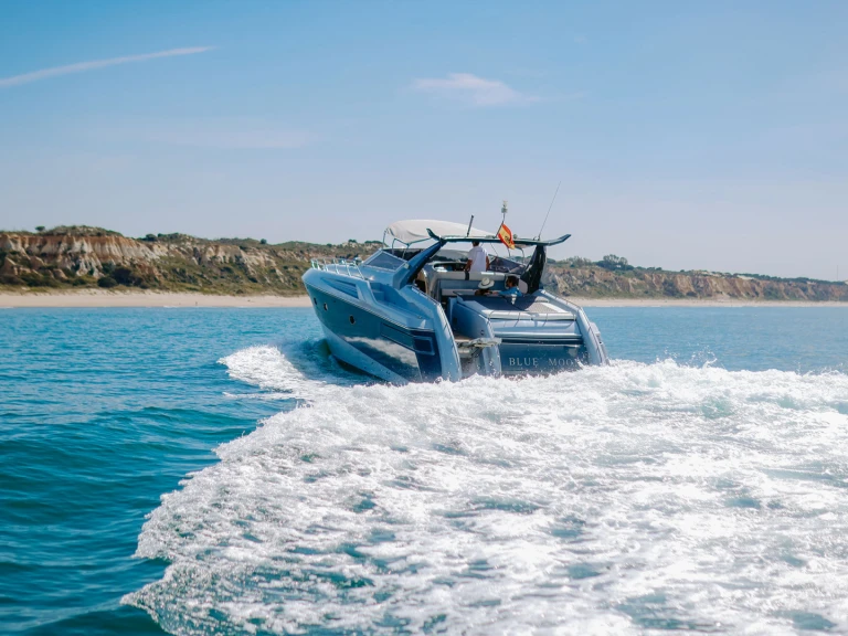 Wynajmij Luksusowy jacht z lub bez skippera Sunseeker w Hiszpania