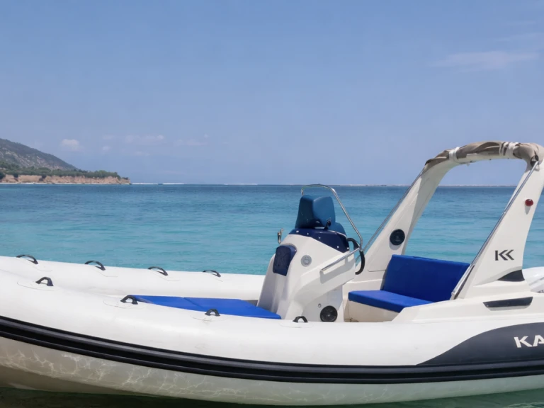 Wynajmij Kardis Kardis Fox 570 w Marina di Portisco