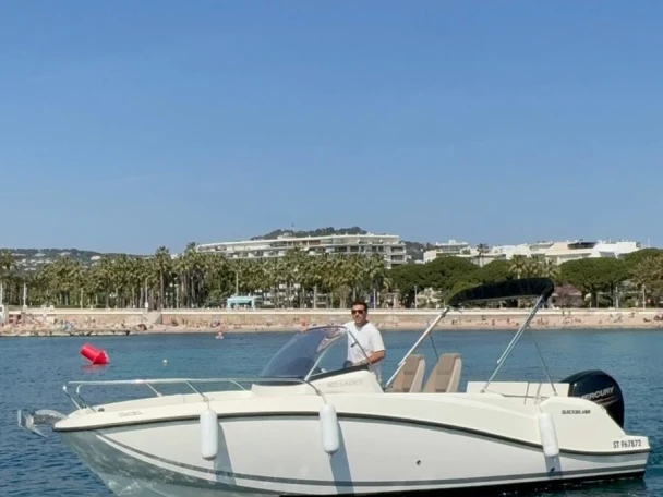 Wynajem w Cannes- Quicksilver Quicksilver 605 Sundeck na SamBoat