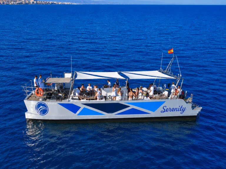 Wynajmij Katamaran z lub bez skippera Serenity w Puerto Marina Benalmadena