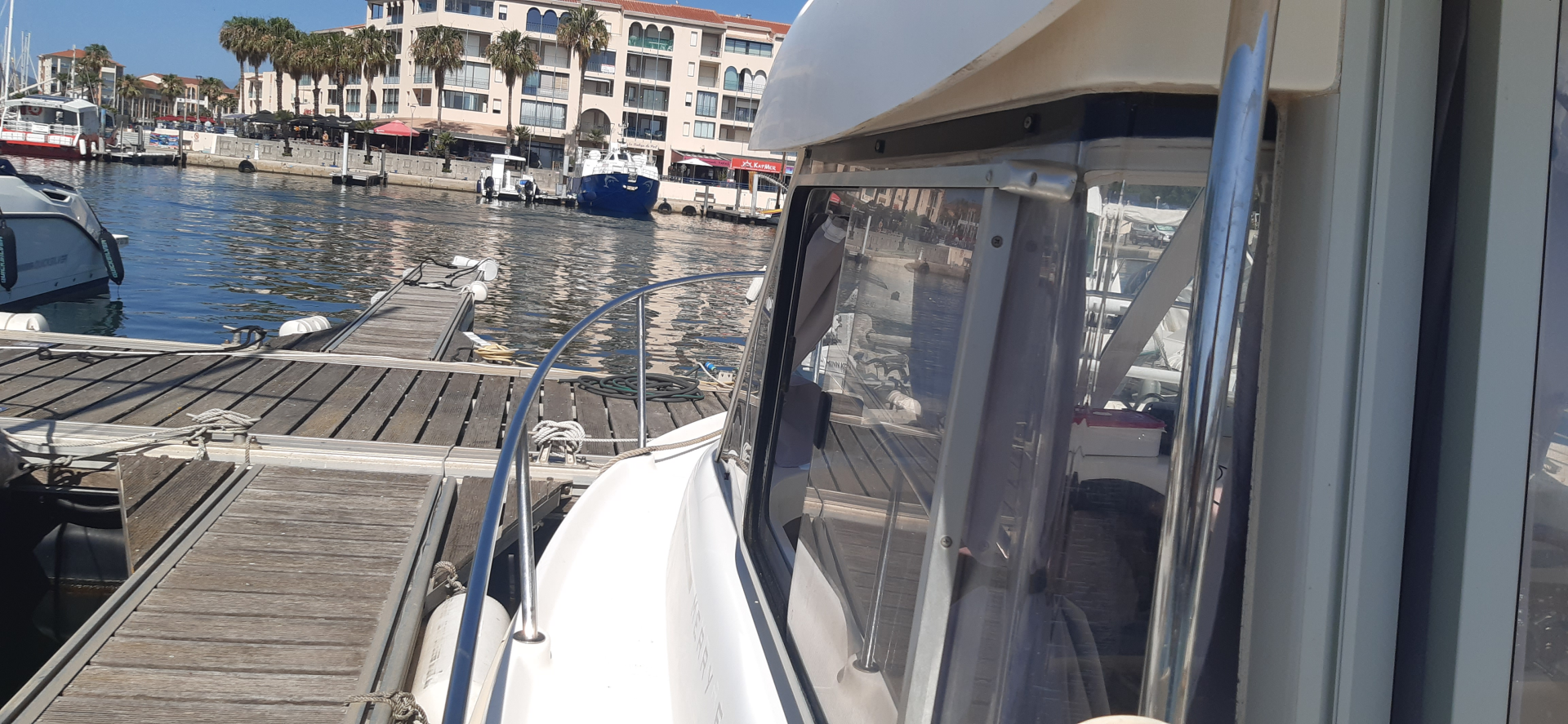 Wynajmij Jeanneau Merry Fisher 650 w Francja