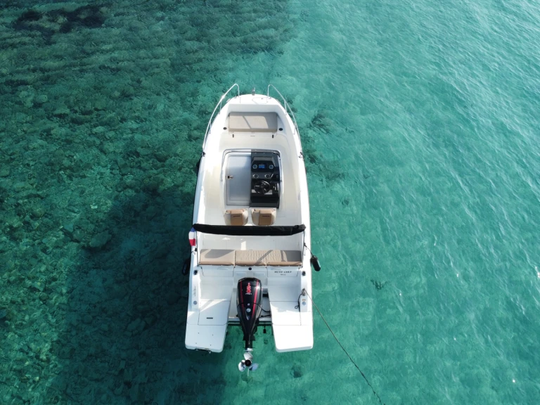 Wynajem łodzi Quicksilver Activ 675 Open w Mandelieu-la-Napoule na SamBoat 