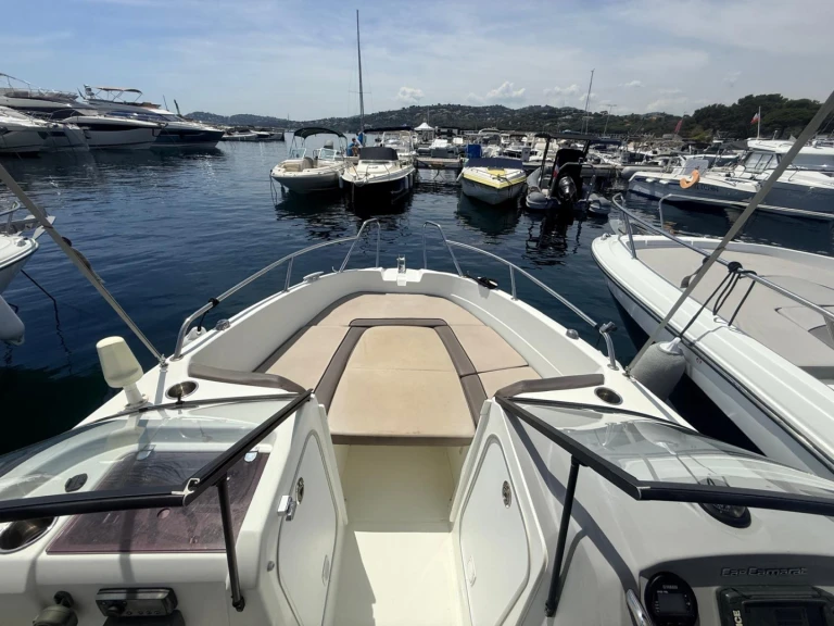 Wynajem łodzi Jeanneau Cap Camarat 6.5 BR w Les Issambres na SamBoat 