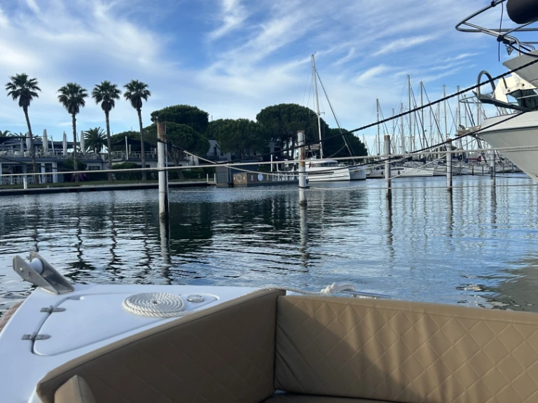 Wynajmij Sylver Yacht SYLVER YACHT w Port-Camargue