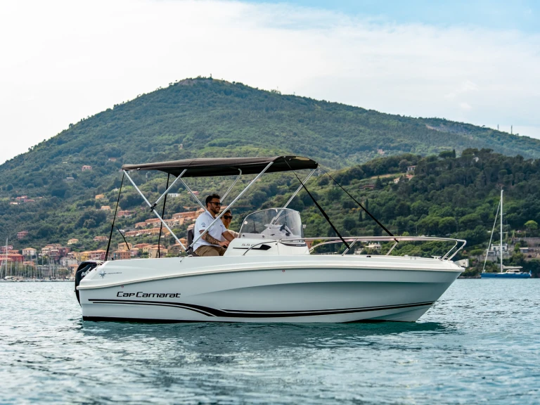 Wynajem łodzi Jeanneau Cap Camarat 5.5 CC w La Spezia na SamBoat 