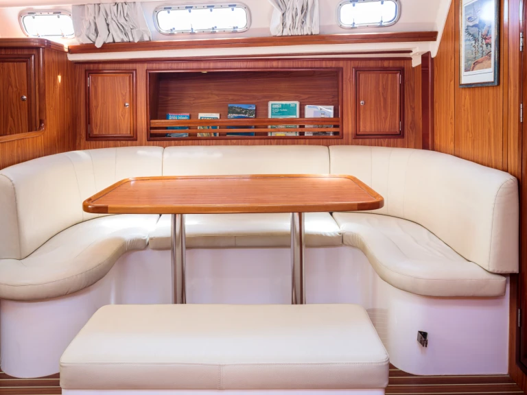 Wynajmij Ocean Yachts Ocean Star 51.2 w Limáni Lavríou